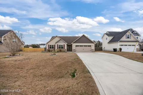 Exterior - 203 Brice Ct, Hubert, NC 28539 photo 3 of 18