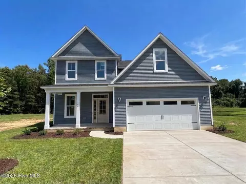 104 Waterfall Ln, Whiteville, NC 28472