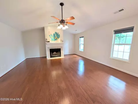Living - 39 Bedford Cir, Pinehurst, NC 28374 photo 1 of 3