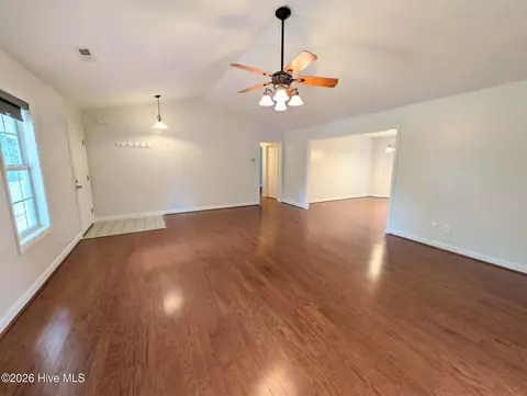 Living - 39 Bedford Cir, Pinehurst, NC 28374 photo 2 of 3