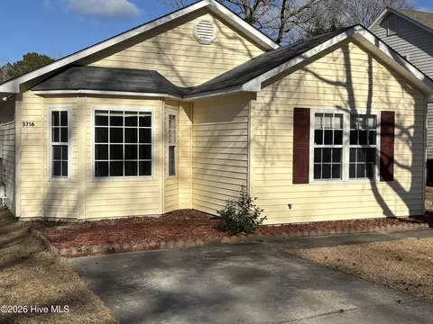 3716 Elizabeth Ave, New Bern, NC 28562