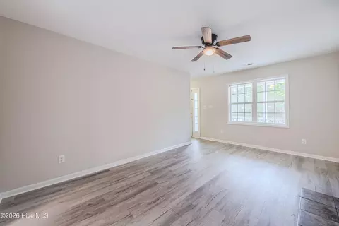 Living - 213 Loren Rd, Hubert, NC 28539 photo 5 of 7