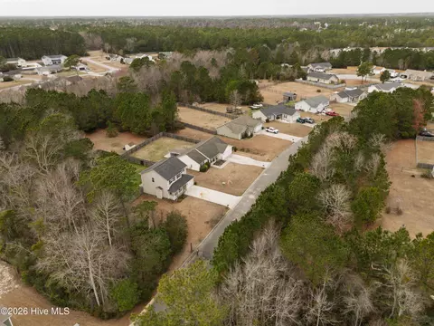View/Area - 213 Loren Rd, Hubert, NC 28539 photo 9 of 32