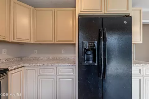 Kitchen - 213 Loren Rd, Hubert, NC 28539 photo 3 of 6