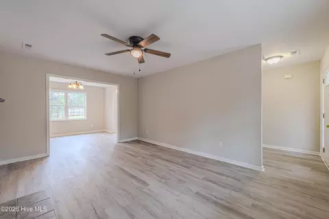 Living - 213 Loren Rd, Hubert, NC 28539 photo 6 of 7