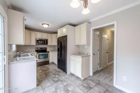 Kitchen - 213 Loren Rd, Hubert, NC 28539 photo 1 of 6