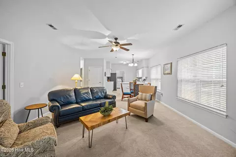 2207 Locksley Woods Dr #A, Greenville, NC 27858