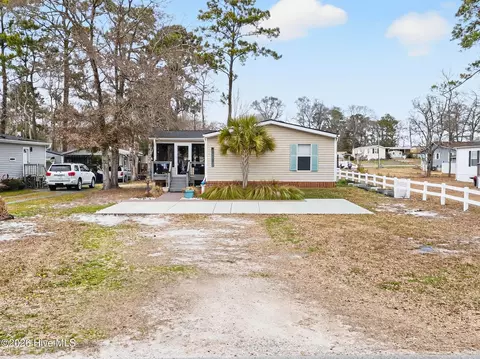 839 Magnolia Dr, Sunset Beach, NC 28468