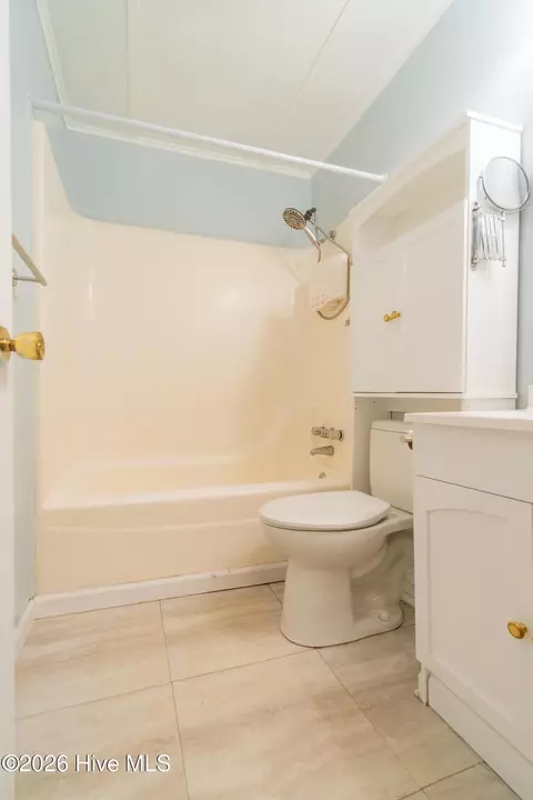 Bath - 139 Pine Ct, Hubert, NC 28539 photo 2 of 3
