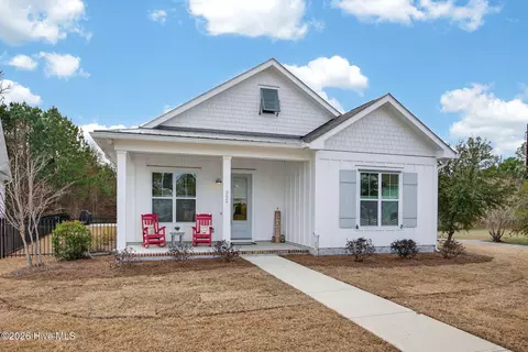 332 Cornubia Dr, Castle Hayne, NC 28429