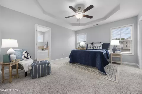 Bedroom - 206 Pine Island Dr, Hampstead, NC 28443 photo 4 of 7