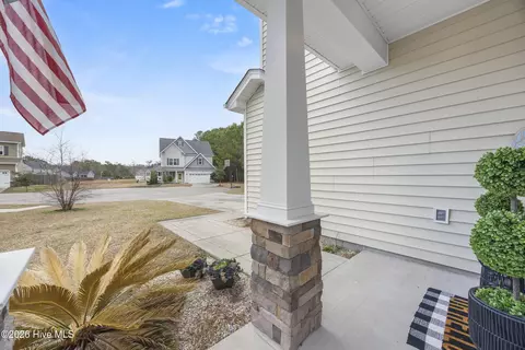Exterior - 206 Pine Island Dr, Hampstead, NC 28443 photo 1 of 8