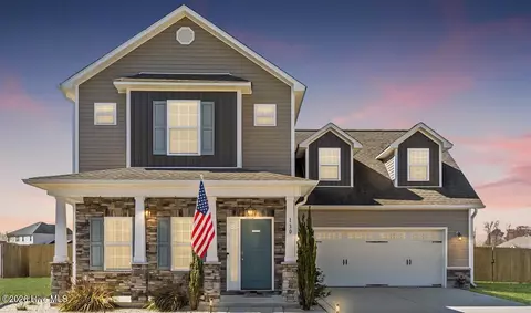 130 Prelude Dr, Richlands, NC 28574