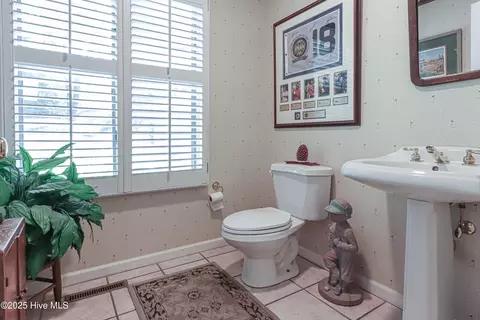 Bath - 1 Collett Ln, Pinehurst, NC 28374 photo 1 of 4