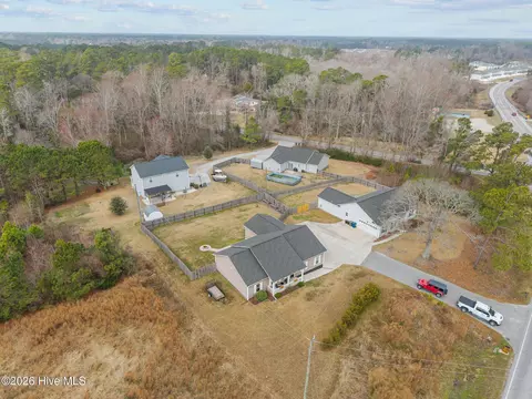 View/Area - 836 Queens Creek Rd, Hubert, NC 28539 photo 2 of 6