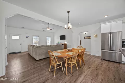Dining - 836 Queens Creek Rd, Hubert, NC 28539 photo 1 of 2