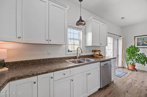 Kitchen - 836 Queens Creek Rd, Hubert, NC 28539 photo 1 of 4