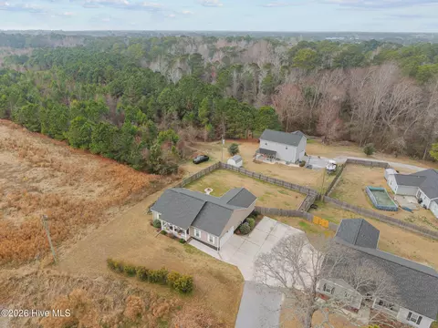 View/Area - 836 Queens Creek Rd, Hubert, NC 28539 photo 1 of 6