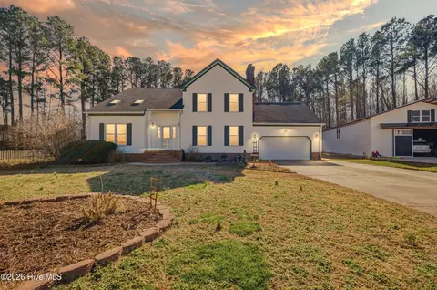 153 N Point Blvd, Moyock, NC 27958