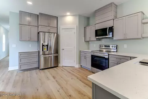 Kitchen - 439 Factory Rd, Hampstead, NC 28443 photo 2 of 2