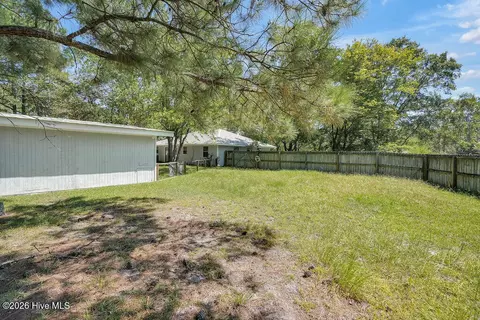 207 Whispering Pines Ct, Hampstead, NC 28443 photo 26