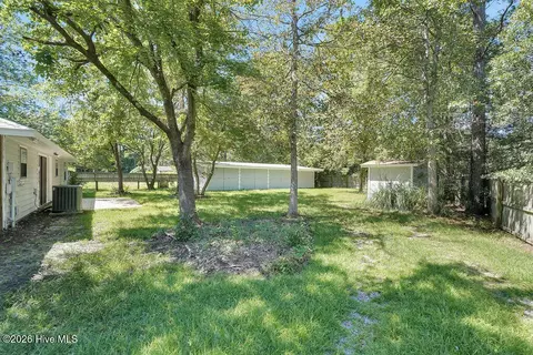 207 Whispering Pines Ct, Hampstead, NC 28443 photo 30