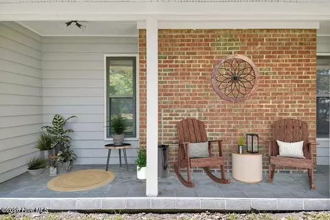 207 Whispering Pines Ct, Hampstead, NC 28443 photo 3