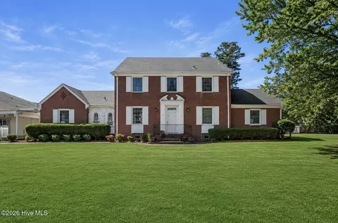 201 E Hargett St, Richlands, NC 28574