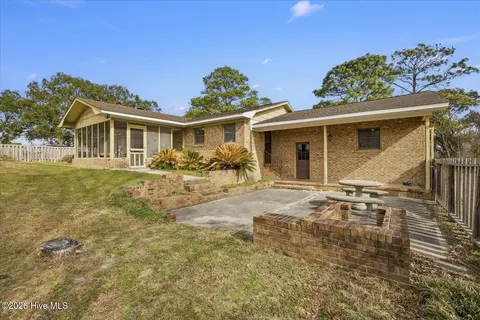 Exterior - 121 Loop Rd, Leland, NC 28451 photo 2 of 5