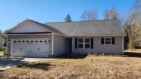 515 Hollywood Blvd, Havelock, NC 28532
