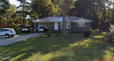 3427 Peanut Plant Rd, Elizabethtown, NC 28337