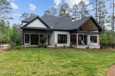 Exterior - 4 Kenilwood Ct, Pinehurst, NC 28374 photo 8 of 15