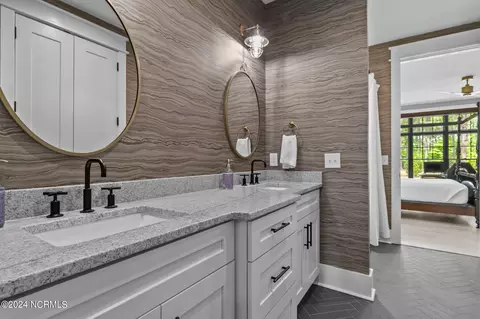 Bath - 4 Kenilwood Ct, Pinehurst, NC 28374 photo 1 of 3