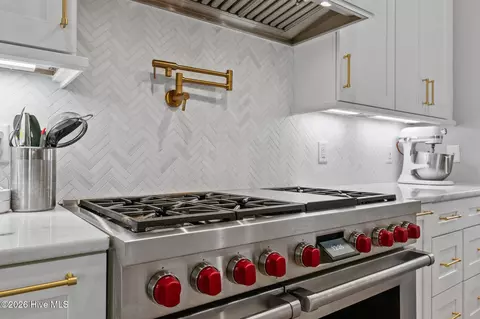 Kitchen - 4 Kenilwood Ct, Pinehurst, NC 28374 photo 2 of 3