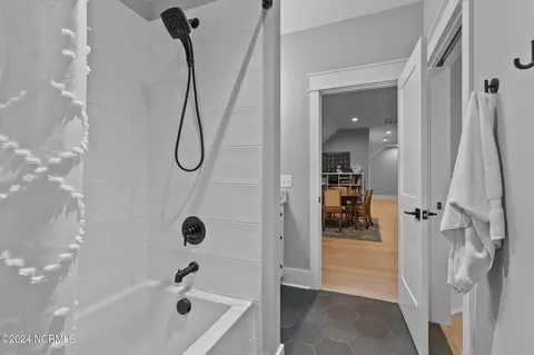 Bath - 4 Kenilwood Ct, Pinehurst, NC 28374 photo 3 of 3