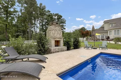 Exterior - 350 Whitebridge Rd, Hampstead, NC 28443 photo 9 of 26