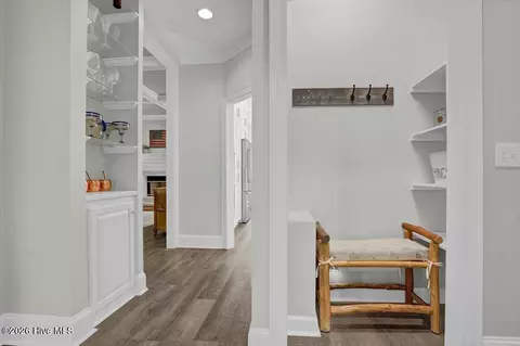 Entry Way - 350 Whitebridge Rd, Hampstead, NC 28443 photo 5 of 5