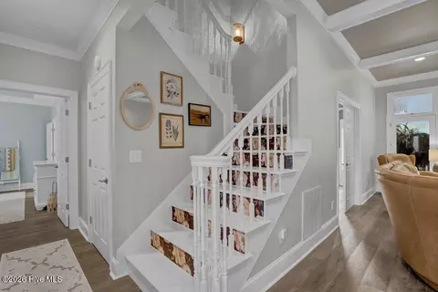 Entry Way - 350 Whitebridge Rd, Hampstead, NC 28443 photo 4 of 5