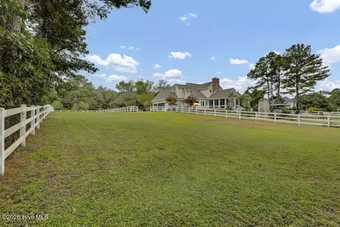 Exterior - 350 Whitebridge Rd, Hampstead, NC 28443 photo 17 of 26