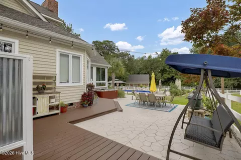 Exterior - 350 Whitebridge Rd, Hampstead, NC 28443 photo 11 of 26