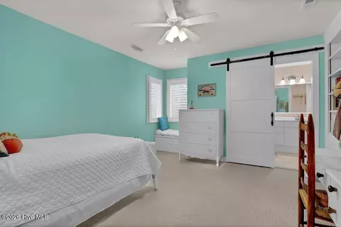 Bedroom - 350 Whitebridge Rd, Hampstead, NC 28443 photo 2 of 8