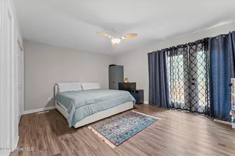 Bedroom - 850 Burning Tree Rd, Pinehurst, NC 28374 photo 1 of 4