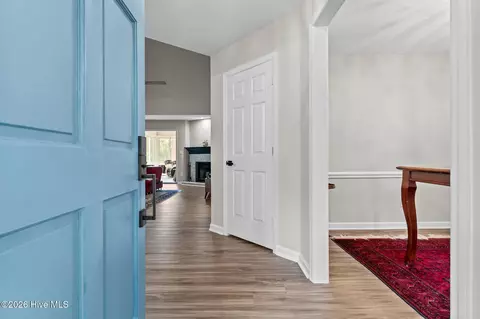 Entry Way - 850 Burning Tree Rd, Pinehurst, NC 28374 photo 1 of 4