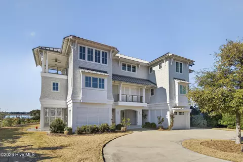 4 Jib Rd, Wilmington, NC 28411