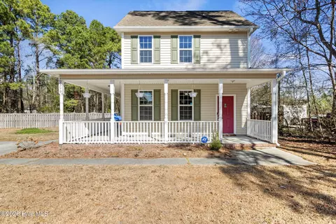 2398 Catherine Lake Rd, Richlands, NC 28574