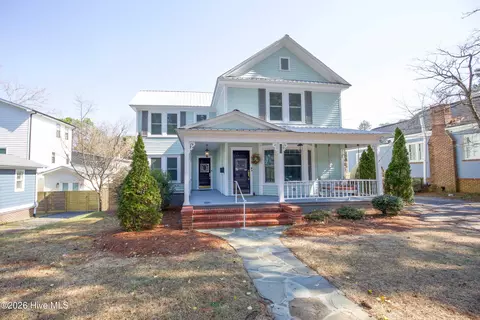 225 E Vermont Ave, Southern Pines, NC 28387