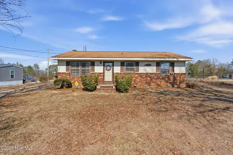 293 Hickory St, Rockingham, NC 28379