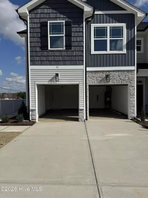 21 Joyner Park Dr, Rocky Mount, NC 27803