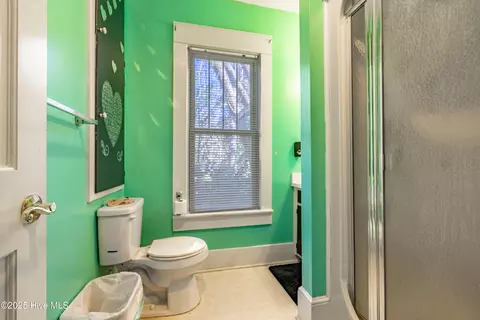 Bath - 402 E 2nd Ave, Chadbourn, NC 28431 photo 1 of 3