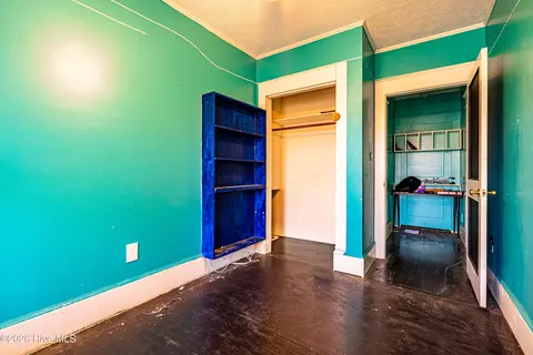 Bedroom - 402 E 2nd Ave, Chadbourn, NC 28431 photo 3 of 11